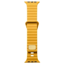 Řemínek pro Apple Watch Ultra 49mm / 45mm / 44mm / 42mm - silikonový - žlutý